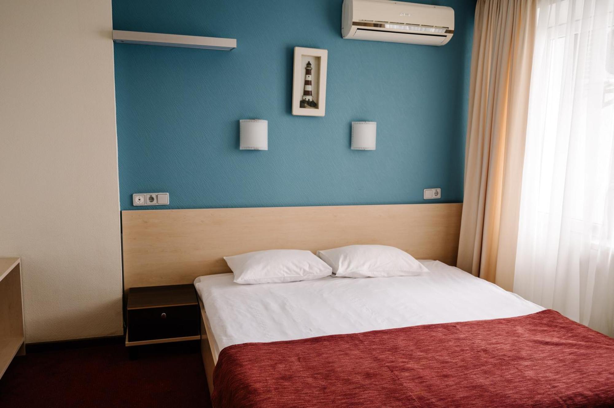 7 Days Hotel Kamyanets-Podilskyi Exterior photo