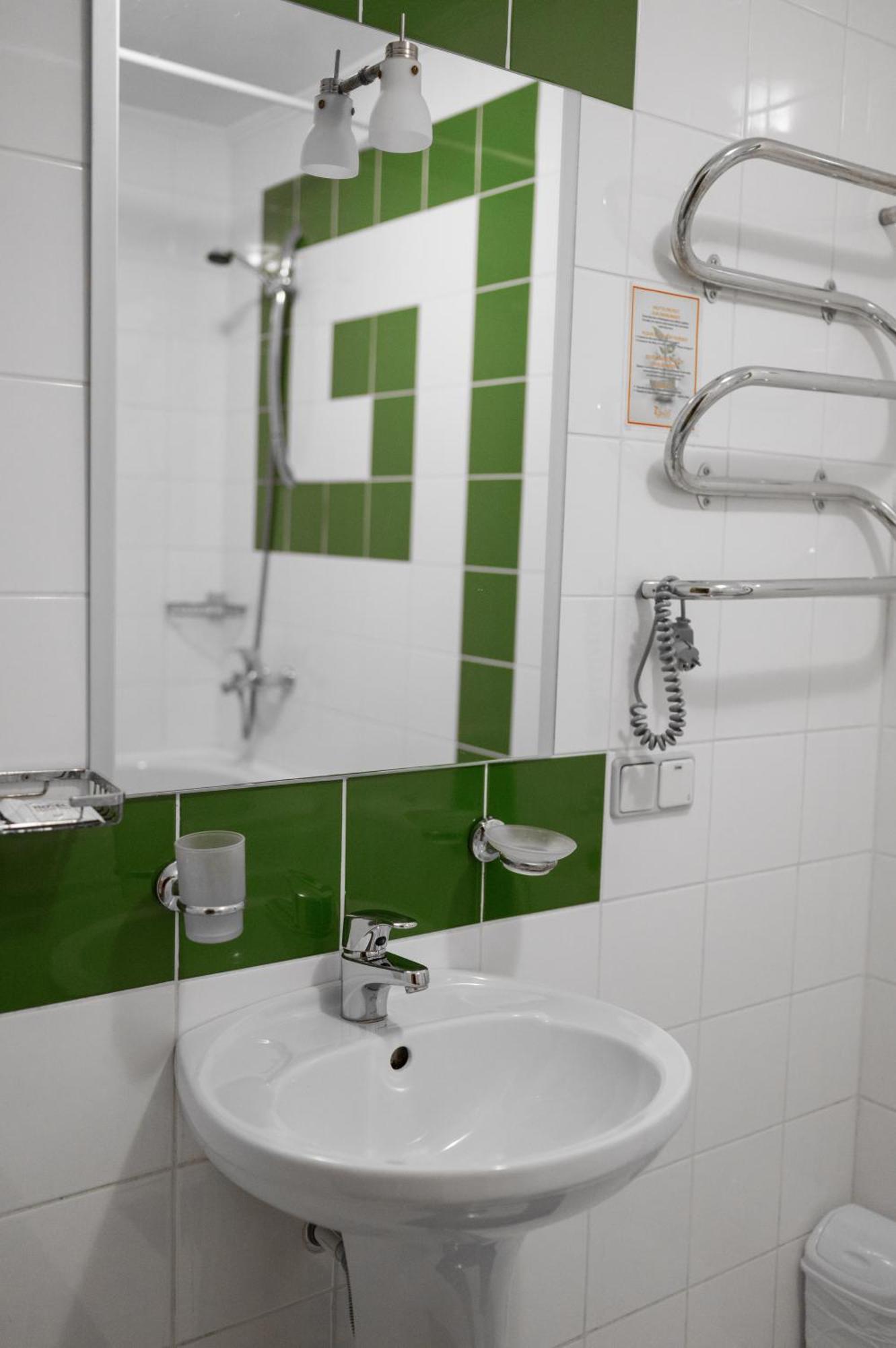 7 Days Hotel Kamyanets-Podilskyi Exterior photo